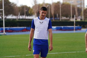 César Montes ya está recuperado después de completar el entrenamiento.