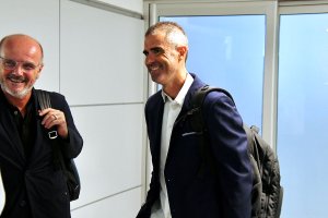 Garitano vive con la maleta en la puerta de su vestuario.