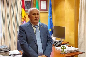 Francisco Lores Llamas, decano del Colegio de Graduados e Ingenieros Técnicos Industriales.