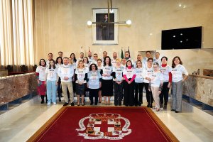 Presentación de la camiseta de la XI Carrera de la Mujer.