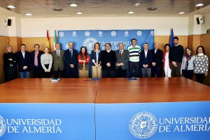 En el centro: María del Mar García, José J. Céspedes y José Francisco Martínez.
