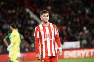 Adri Embarba cuenta con la confianza total de Gaizka Garitano.