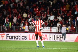 La mirada perdida de Lopy es el reflejo de la temporada del Almería.