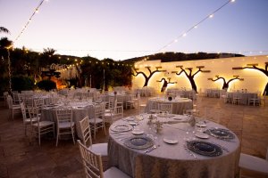 Jardines del restaurante Casa Rafael en Huércal de Almería.