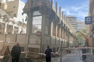 El viejo edificio de Correos pasará a la historia en unos días.