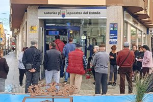 Administración de Adra desde donde se han vendido diez décimos del segundo premio de la Lotería de este jueves 14 de marzo.