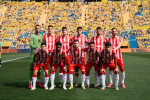 El once del Almería en Las Palmas con la gran novedad del jugador almeriense Marcos Peña.