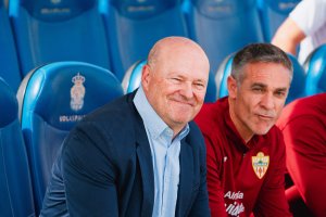 Pepe Mel con su segundo, Nacho Pérez.