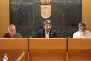 El edil de Educación, Javier Rodríguez, durante el desarrollo del Consejo Municipal Escolar.