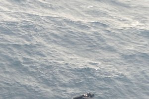 Imagen de la embarcación naufragada a 26 millas de Motril.