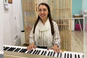 María Victoria en su centro de musicoterapia CENMA.