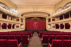 Teatro Cervantes, uno de los símbolos de la dramaturgia en la ciudad.