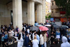 La lluvia hace acto de presencia el Domingo de Ramos.