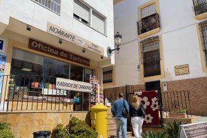 Una de las oficinas de turismo de Níjar.