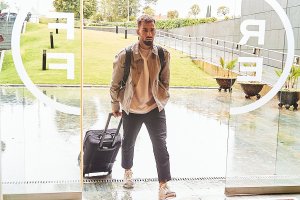 Álex Baena siempre con la maleta preparada.