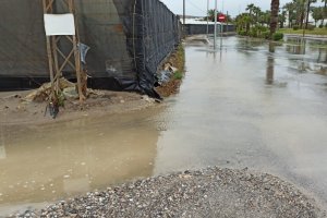 Una de las vías anegadas en El Ejido por las lluvias de estos últimos días.
