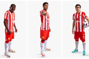 Luka, Choco Lozano y Langa, en el banquillo del Almería.