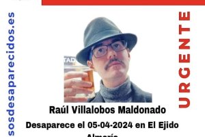 Cartel de búsqueda del joven desaparecido en El Ejido.