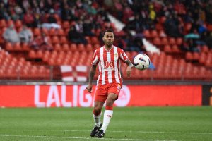 Jonathan Viera es pura fantasía en el campo; un futbolista un escalón por encima del resto.