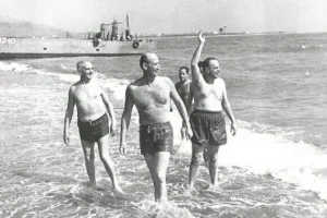 Baño de Fraga en Palomares, 17 de enero de 1966.