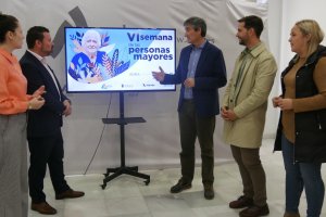 Presentación de la Semana del Mayor en Adra.