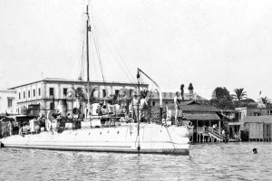 Trozo de playa donde se alzaban las casetas del balneario El Recreo. Foto Porras. Museo de Terque.