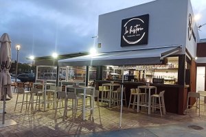 El nuevo establecimiento en Los Pinos, en Huércal de Almería, al final de la Calle La Gloria junto al Colegio Agave.