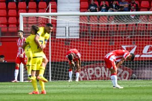 La decepción absoluta del Almería después de caer en el descuento con el Villarreal cuando lo hizo todo para ganar.