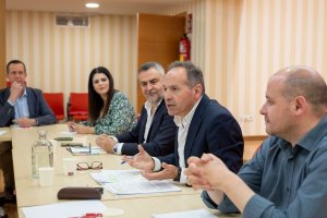Dirigentes del PSOE de Almería en una reciente reunión.