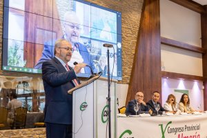 Juan Fernández Cabezas, presidente de CSIF Almería, en el X Congreso Provincial.