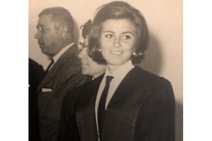 Emilia de Oña, en 1965, tras jurar como abogada en el Colegio de Almería.