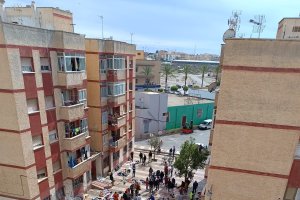 Imagen del mercadillo que se instala en una de las zonas de las 200 viviendas.
