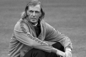 Muere César Luis Menotti, mito del fútbol argentino.