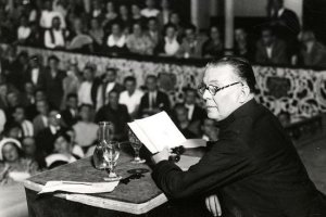 El cura Hugo Moreno.