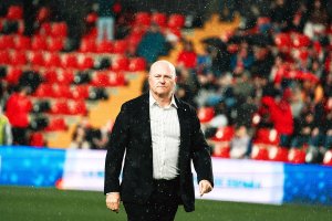 Pepe Mel se ha ganado seguir en el Almería.