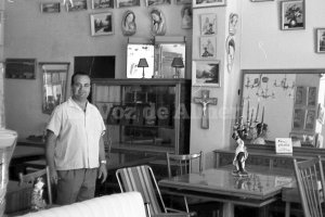 Muebles y decoración que se llevaban en 1965. Tienda de Ramos, en la calle de Granada.