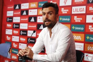 Rubén Albés en su etapa de entrenador del Albacete.