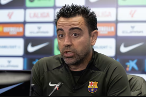 Xavi Hernández en la rueda de prensa previa al partido de Almería.