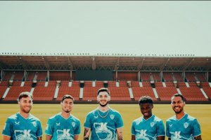 Embarba, Robertone, RVFV, Ramazani y Viera con la camiseta de RVFV X UD Almería.