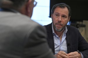 Óscar Puente, durante la entrevista. Foto de Víctor Lerena.