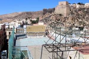 Lo que queda del cine Moderno y de la terraza del mismo nombre, detrás del Ayuntamiento.