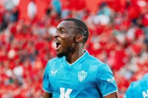 Bruno Langa celebrando su gol al Mallorca.