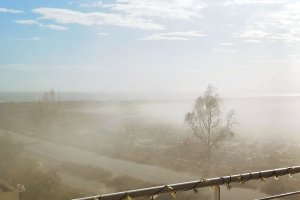 Imagen de una nube de polvo cedida por la asociación vecinal de El Toyo.