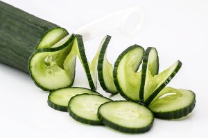 Ensalada de pepino para este jueves saludable.