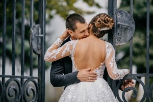 Los novios apuestan por los retoques estéticos.