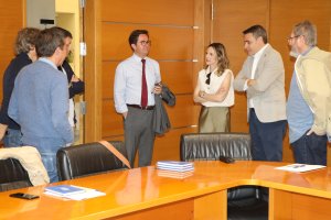 Encuentro para la creación de la comisión celebrado en el Ayuntamiento de El Ejido.