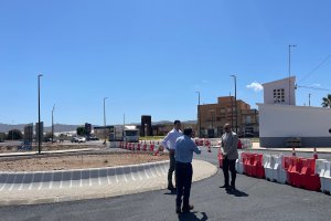 El alcalde, José Francisco Garrido, y el concejal de Urbanismo, Manuel Herrero, han visitado las obras.