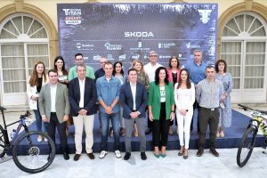 La foto de familia para dar la bienvenida a una competición que se disputó por primera vez en Almería en 2020.