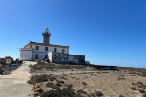 Instalaciones en la Isla de Alborán.