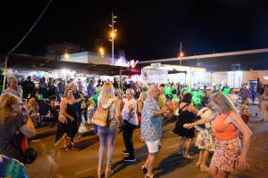 Imagen de una fiesta de barrio de Almería